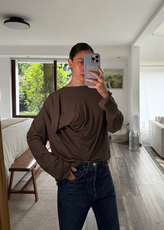 TOP MANGA LARGA DRAPEADO CAFÉ