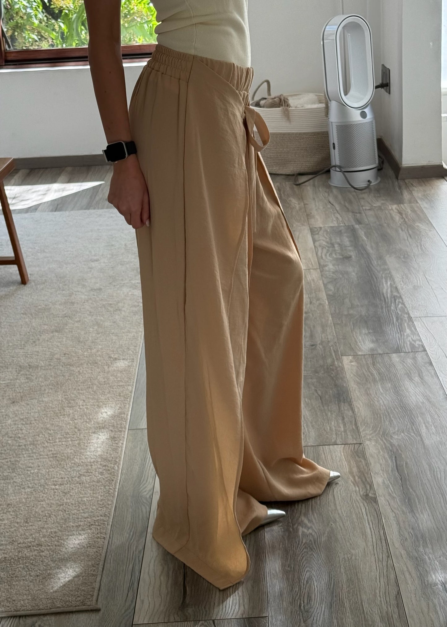 PANTALÓN BEIGE FLOWY WRAP UP