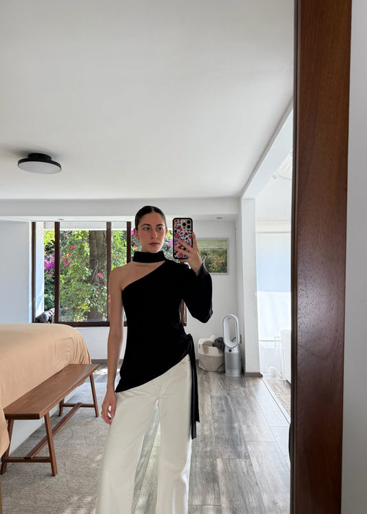 BLUSA ONE SHOULDER CON CHOKER