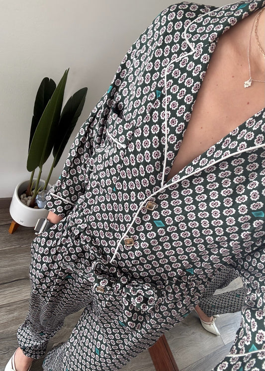 JUMPSUIT DE TIPO PIJAMA