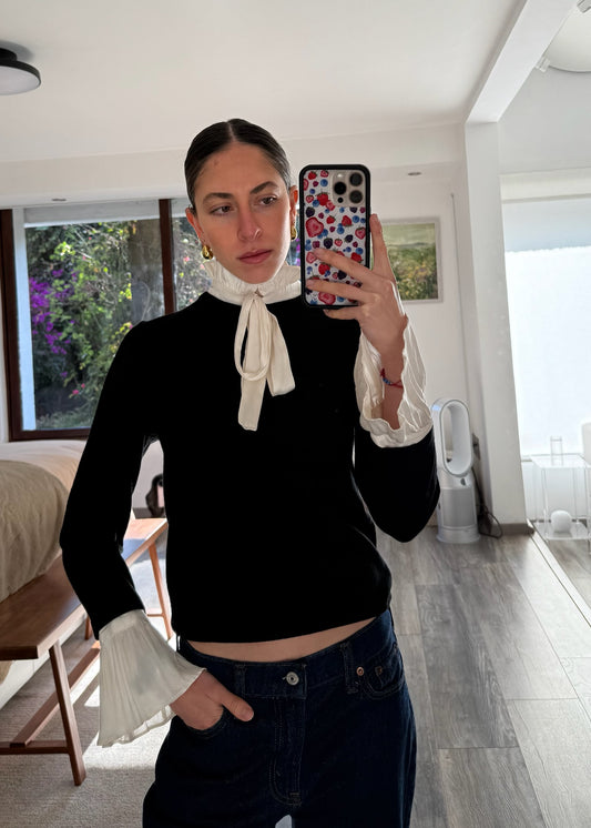 SUÉTER CON CUELLO B&W