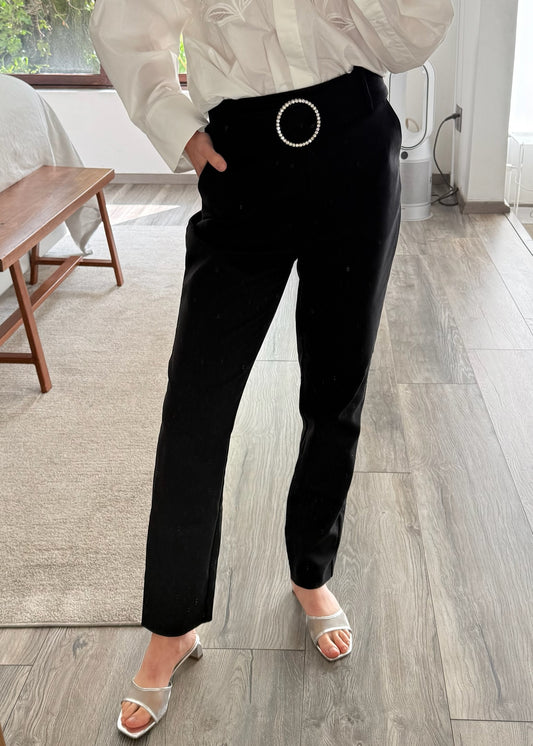 PANTALÓN NEGRO HIGH RISE BÁSICO