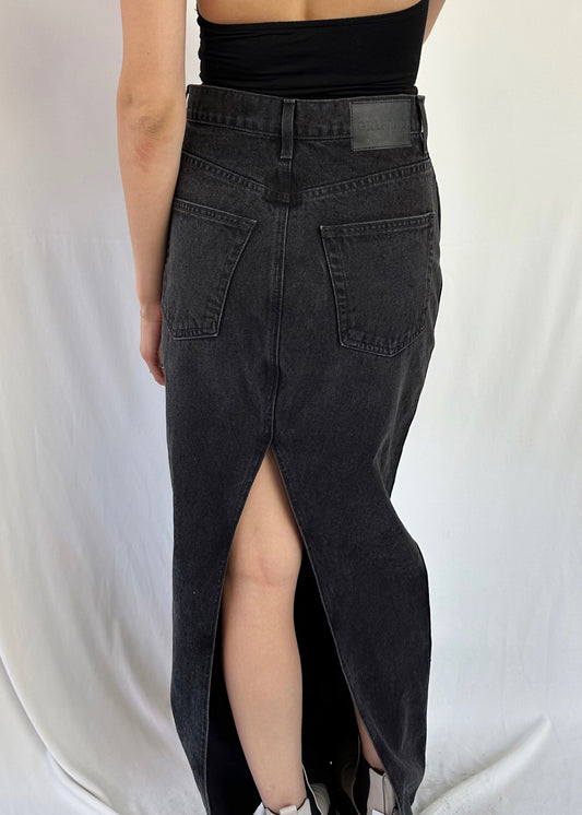 FALDA DENIM NEGRA MIDI