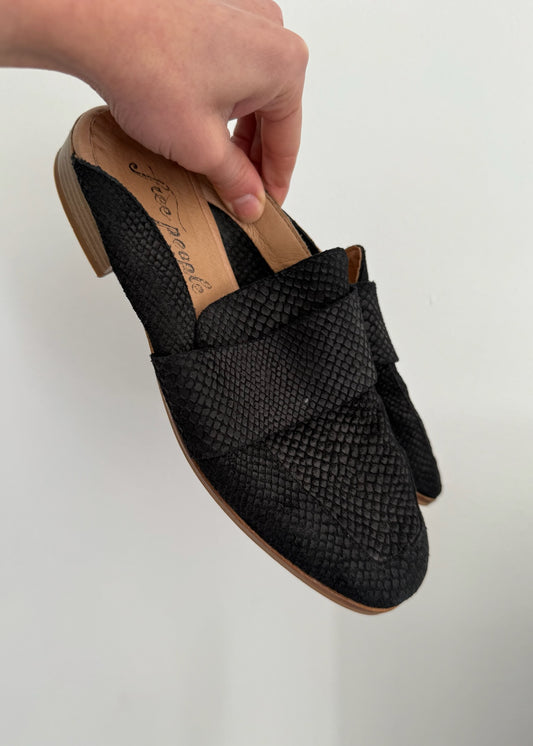 LOAFERS TEXTURA SERPIENTE