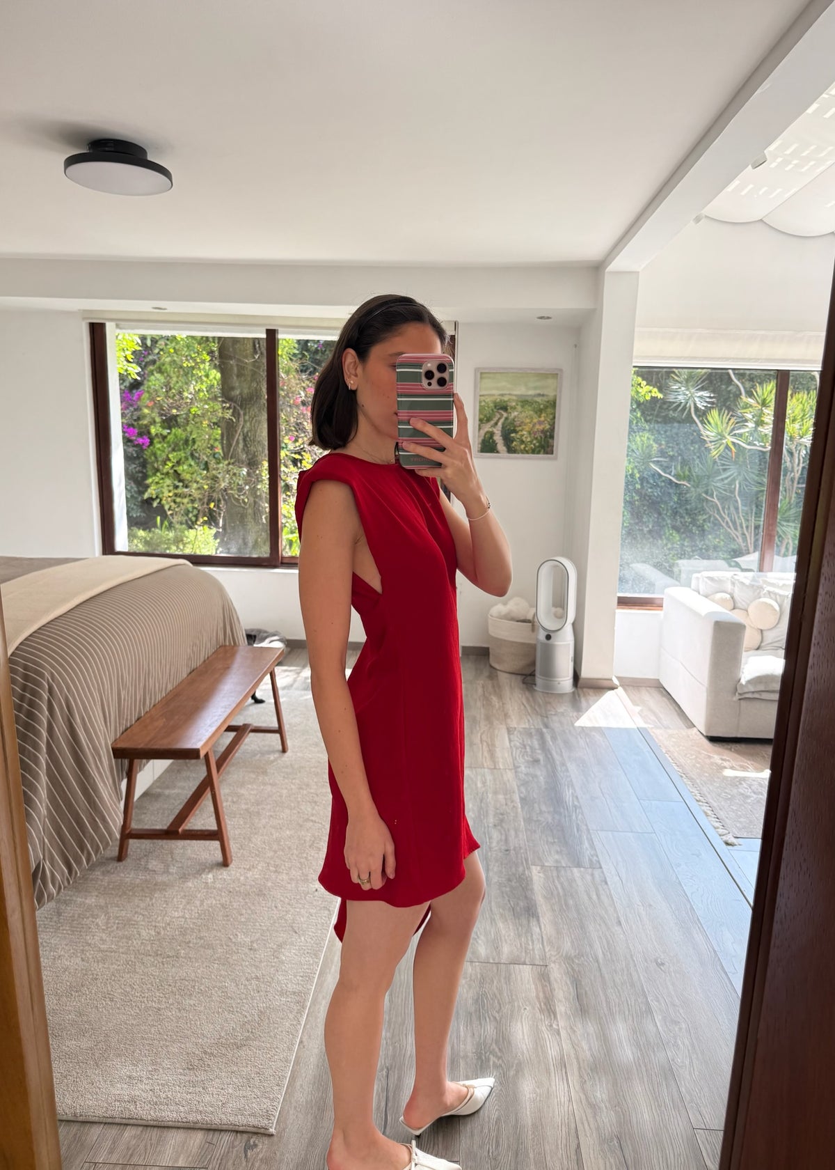 VESTIDO ROJO ASIMÉTRICO