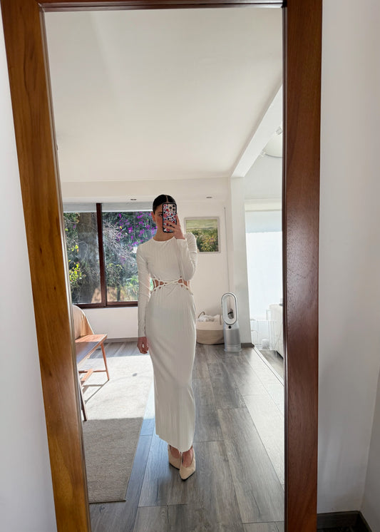 VESTIDO BLANCO MIDI CON CUT OUT