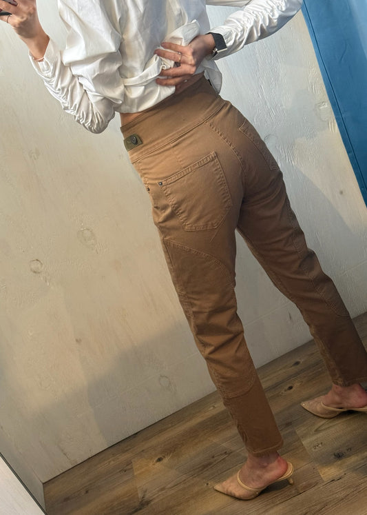 PANTALÓN CAMEL HIGH RISE