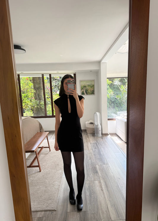 VESTIDO MINI NEGRO