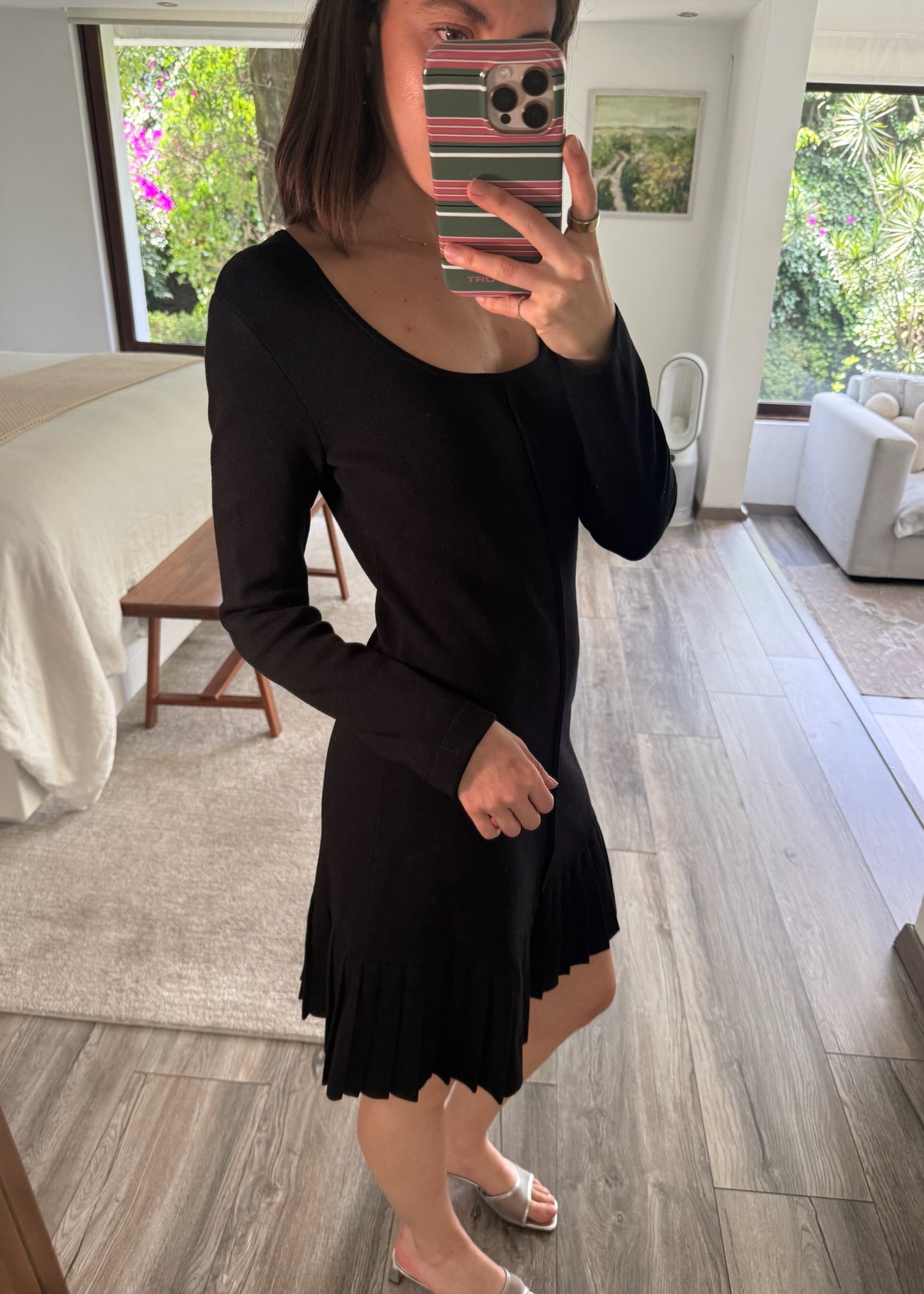 VESTIDO DE KNIT NEGRO MINI