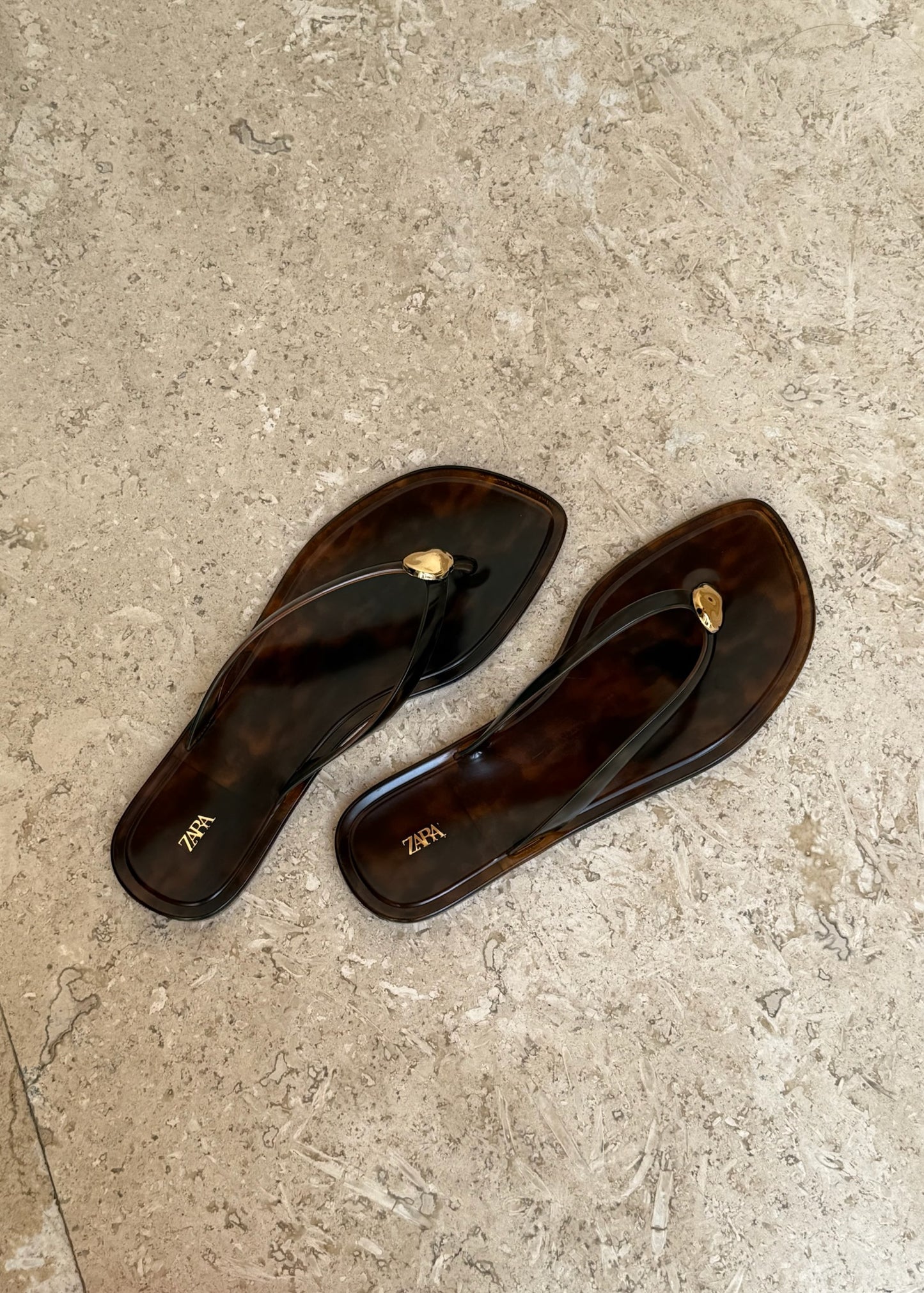 CHANCLAS PATA DE GALLO