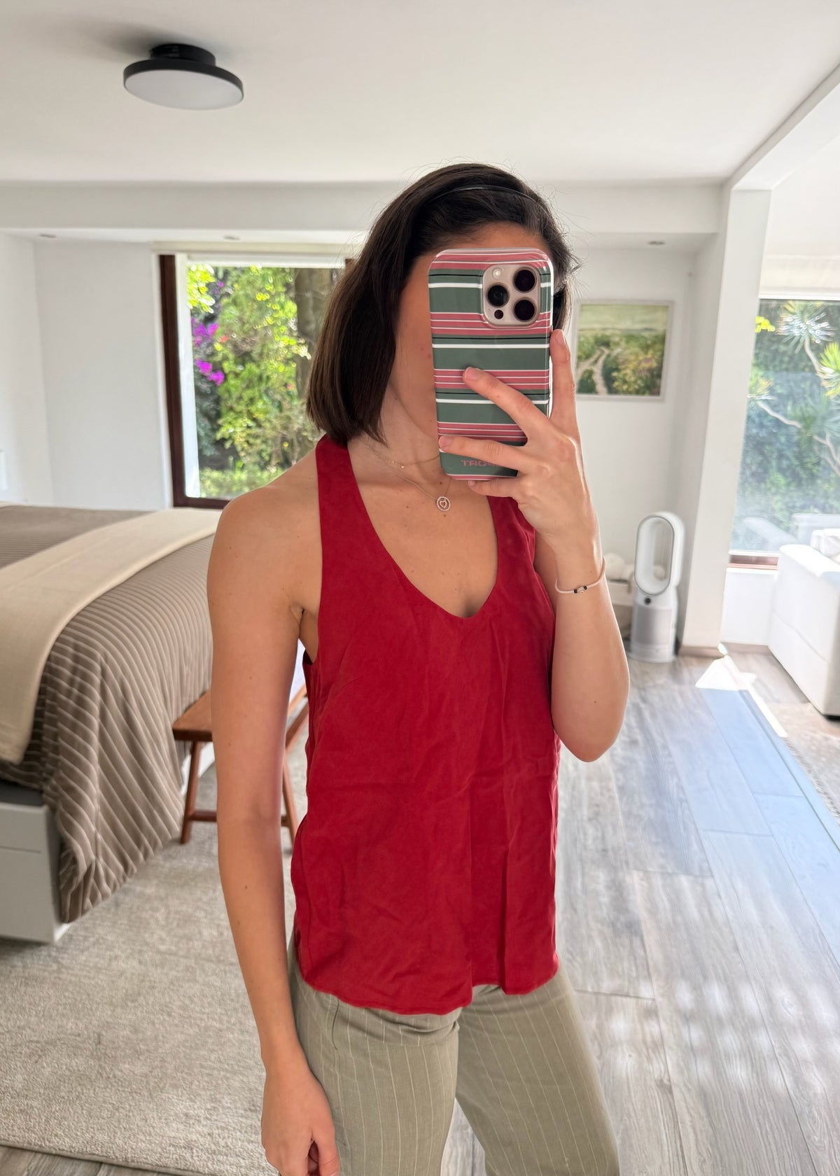 BLUSA ROJA ESCOTE REDONDO