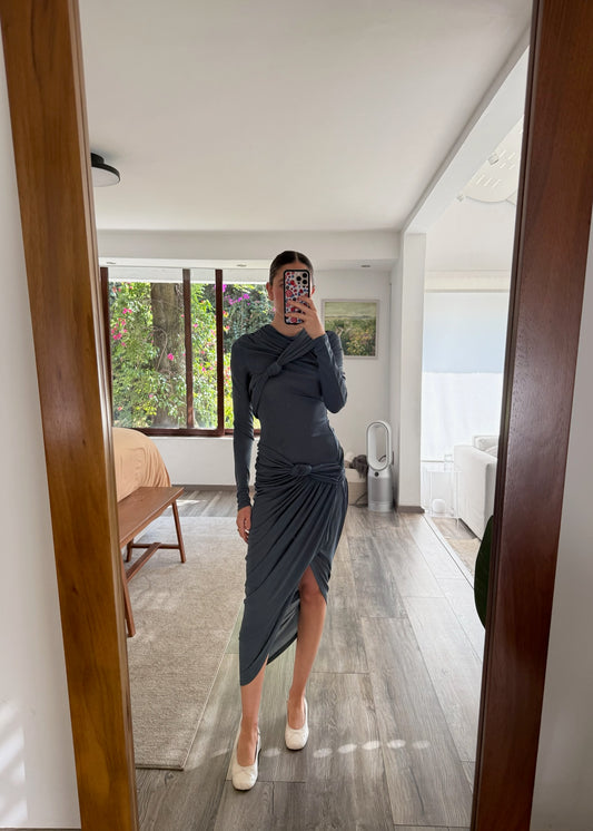 VESTIDO MIDI CON NUDOS