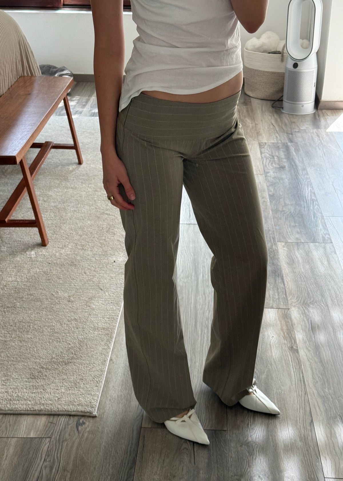 PANTALÓN PINSTRIPED LOW RISE