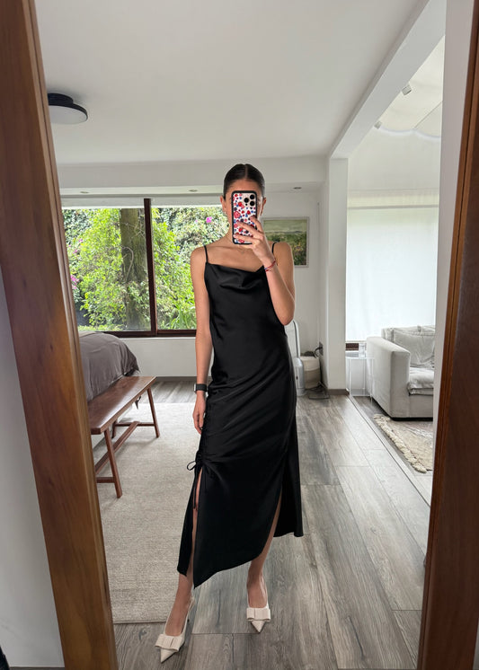 SLIP DRESS NEGRO