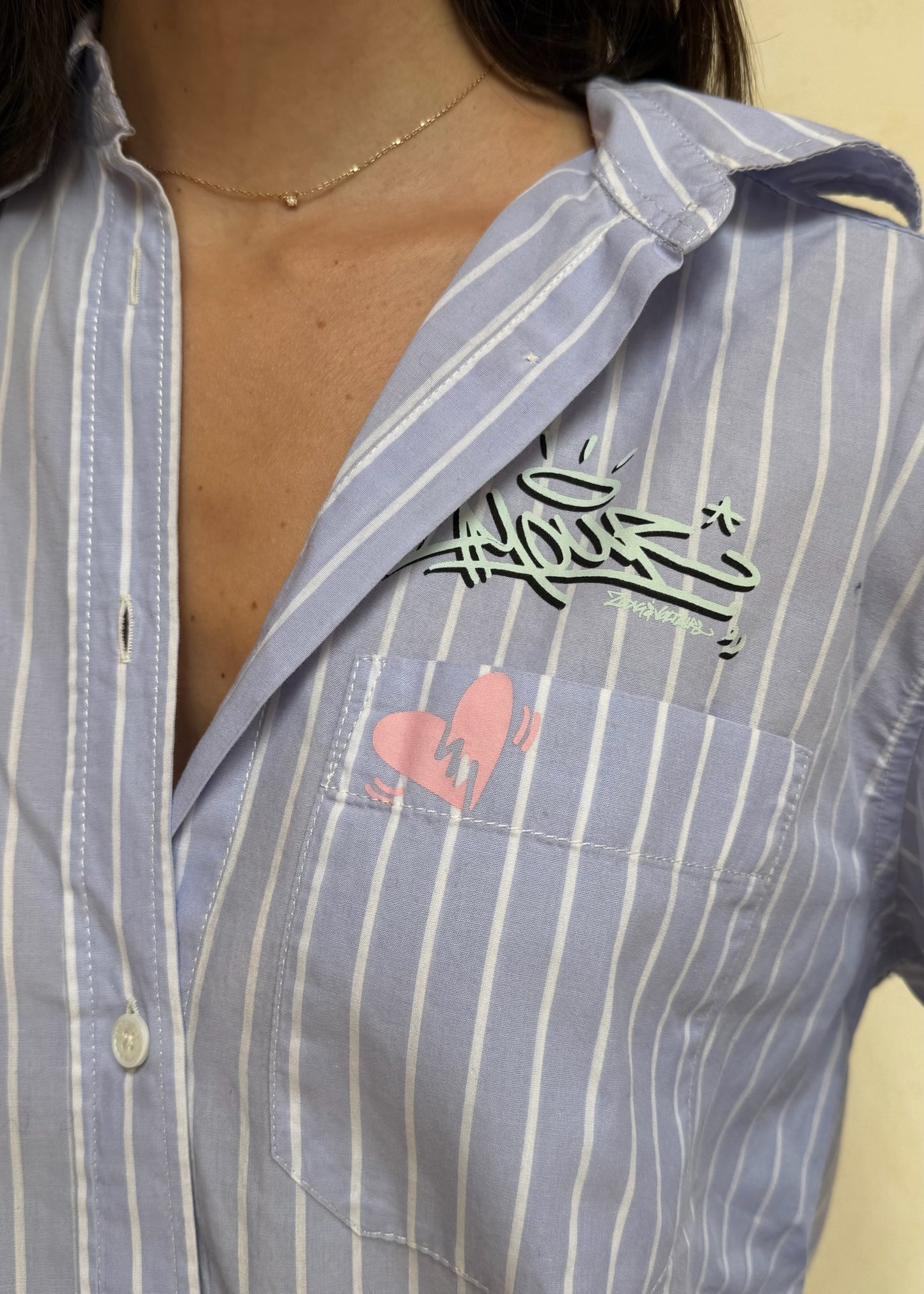 CAMISA CON DIBUJOS