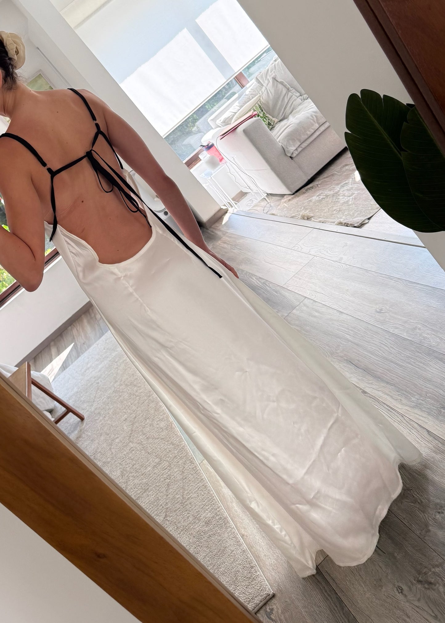 VESTIDO MAXI SATINADO B&W
