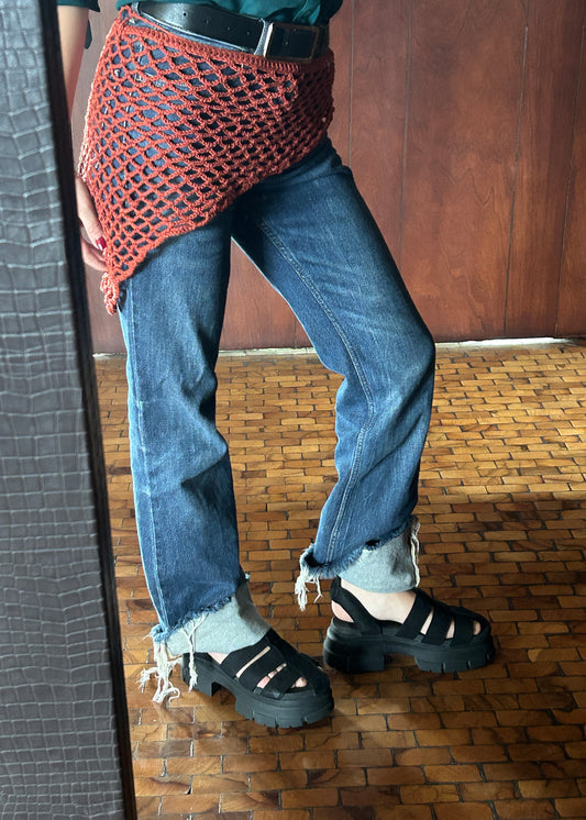 ASHTON STRAPPY SANDALS