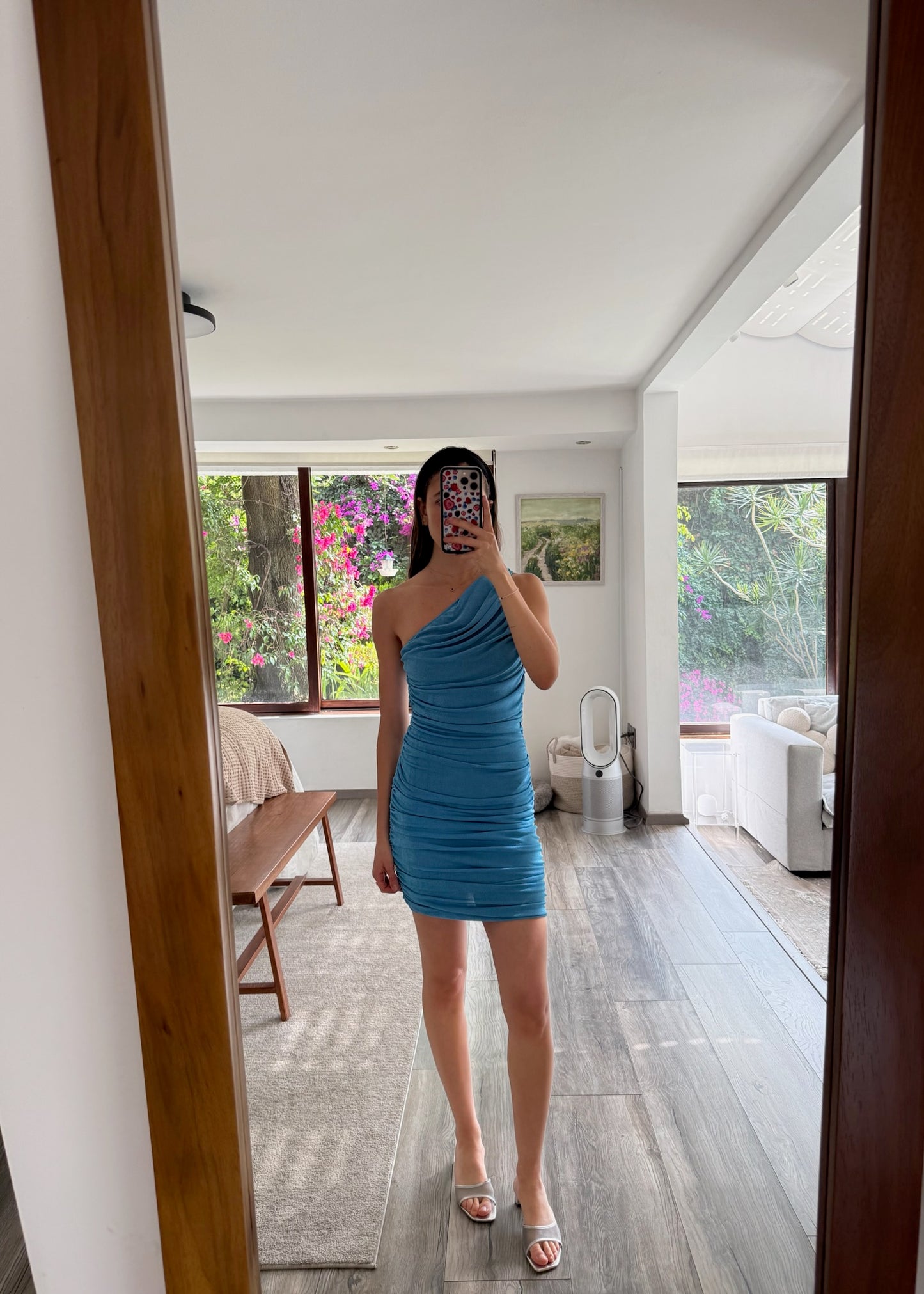 VESTIDO ONE SHOULDER FRUNCIDO