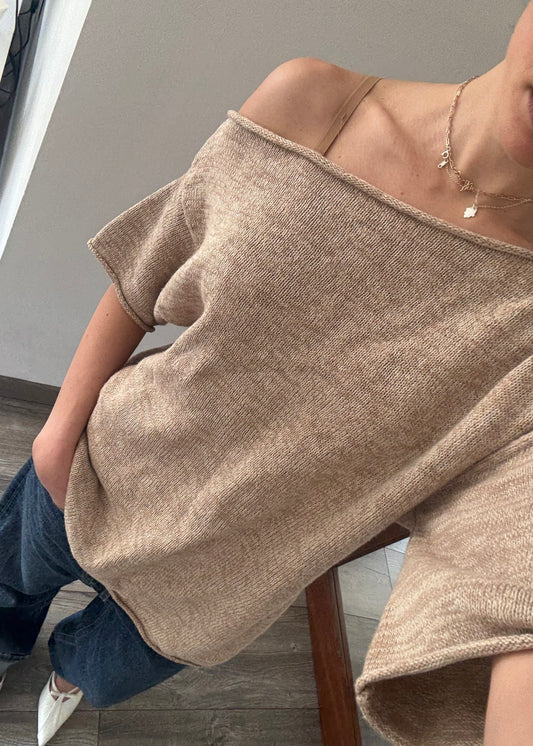 TOP DE KNIT ASIMÉTRICO