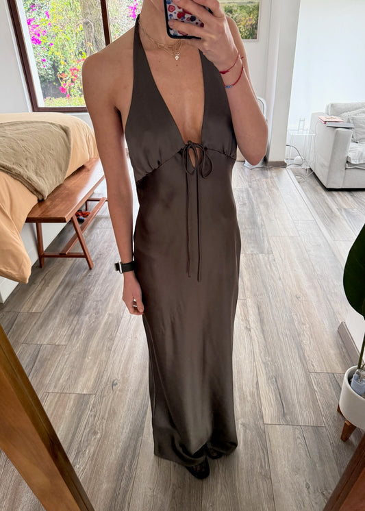 VESTIDO MAXI SILKY VERDE MILITAR