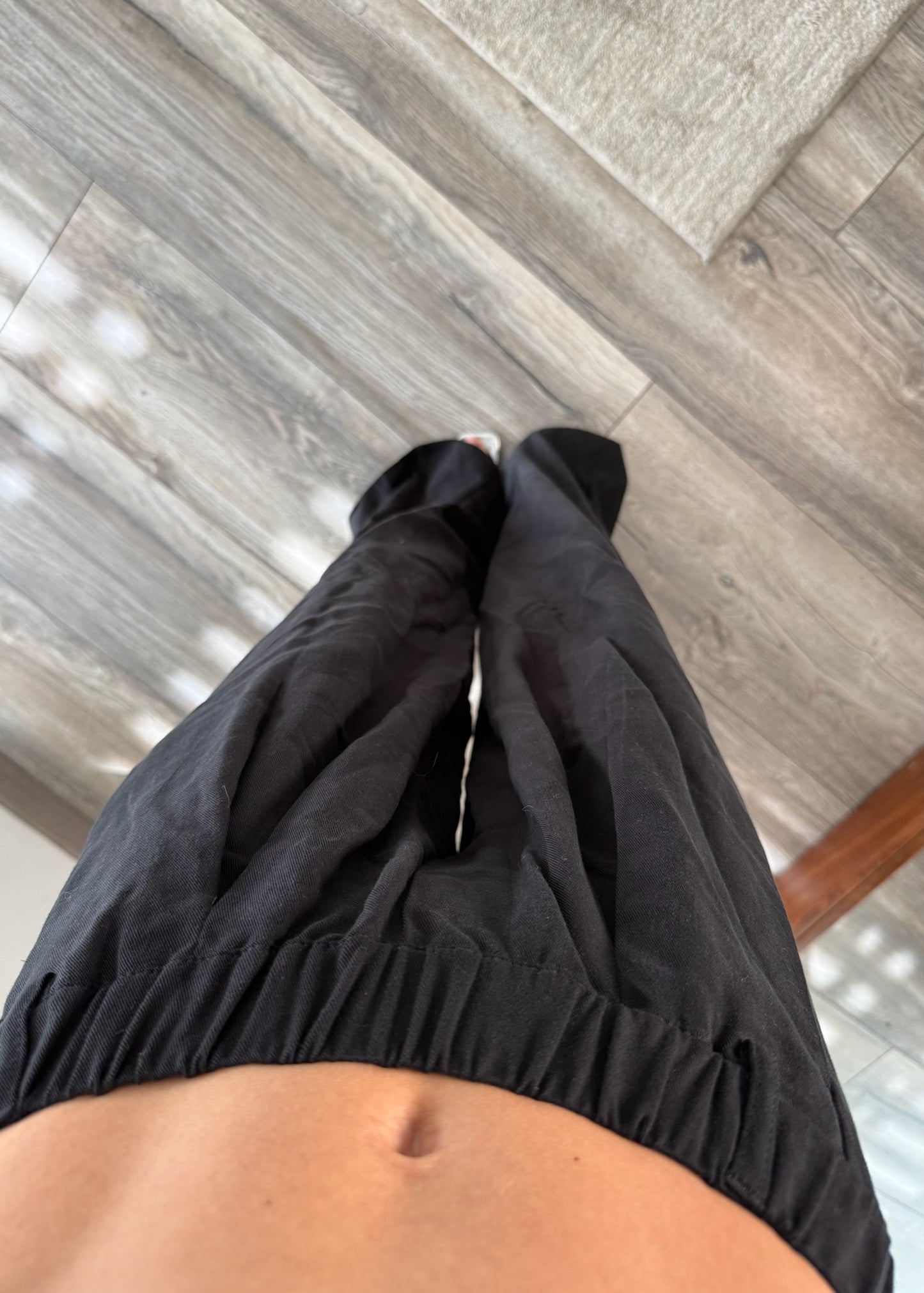 PANTALÓN BÁSICO NEGRO
