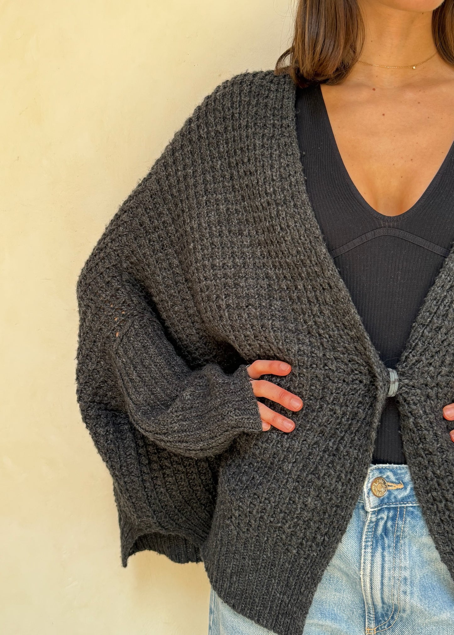 CARDIGAN CHUNKY GRIS OBSCURO