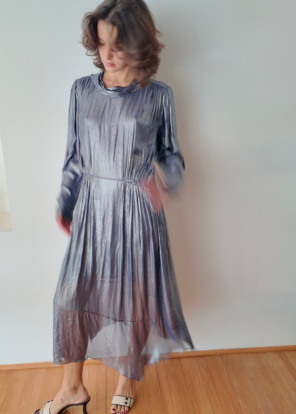 VESTIDO METÁLICO