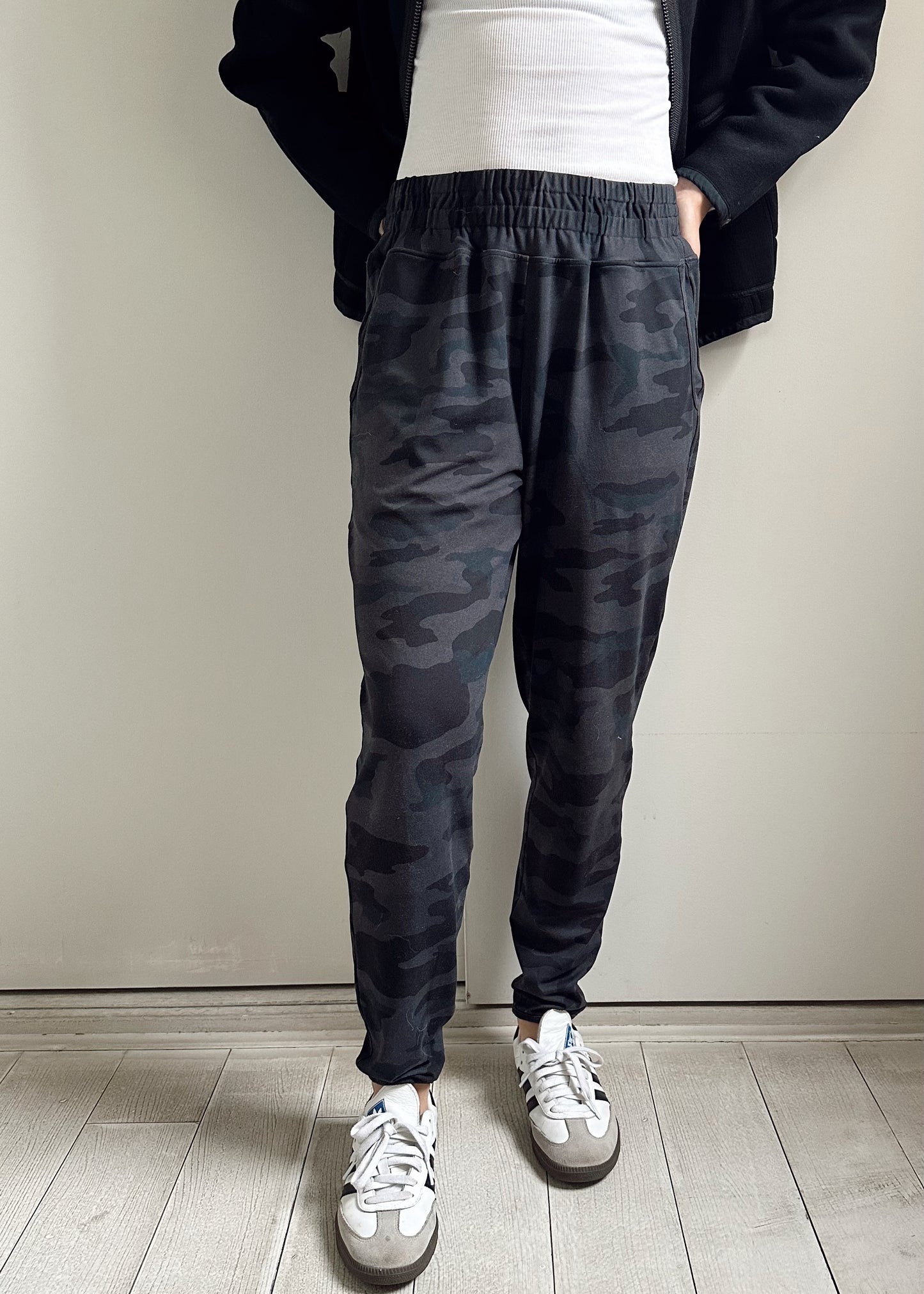 JOGGERS PRINT ARMY