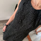 VESTIDO MIDI NEGRO CON PIEL