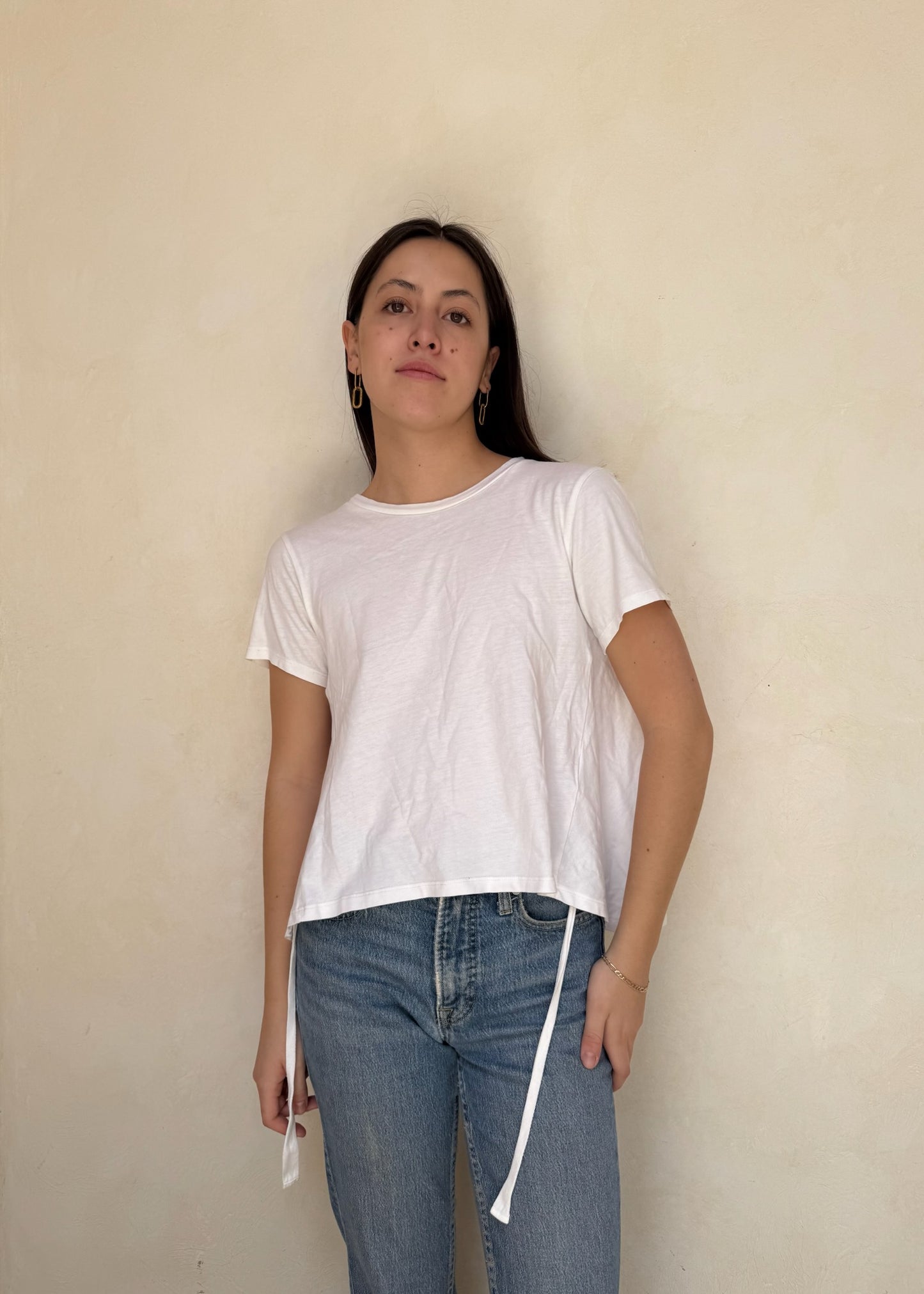 NOT YOUR BASIC TEE BLANCA