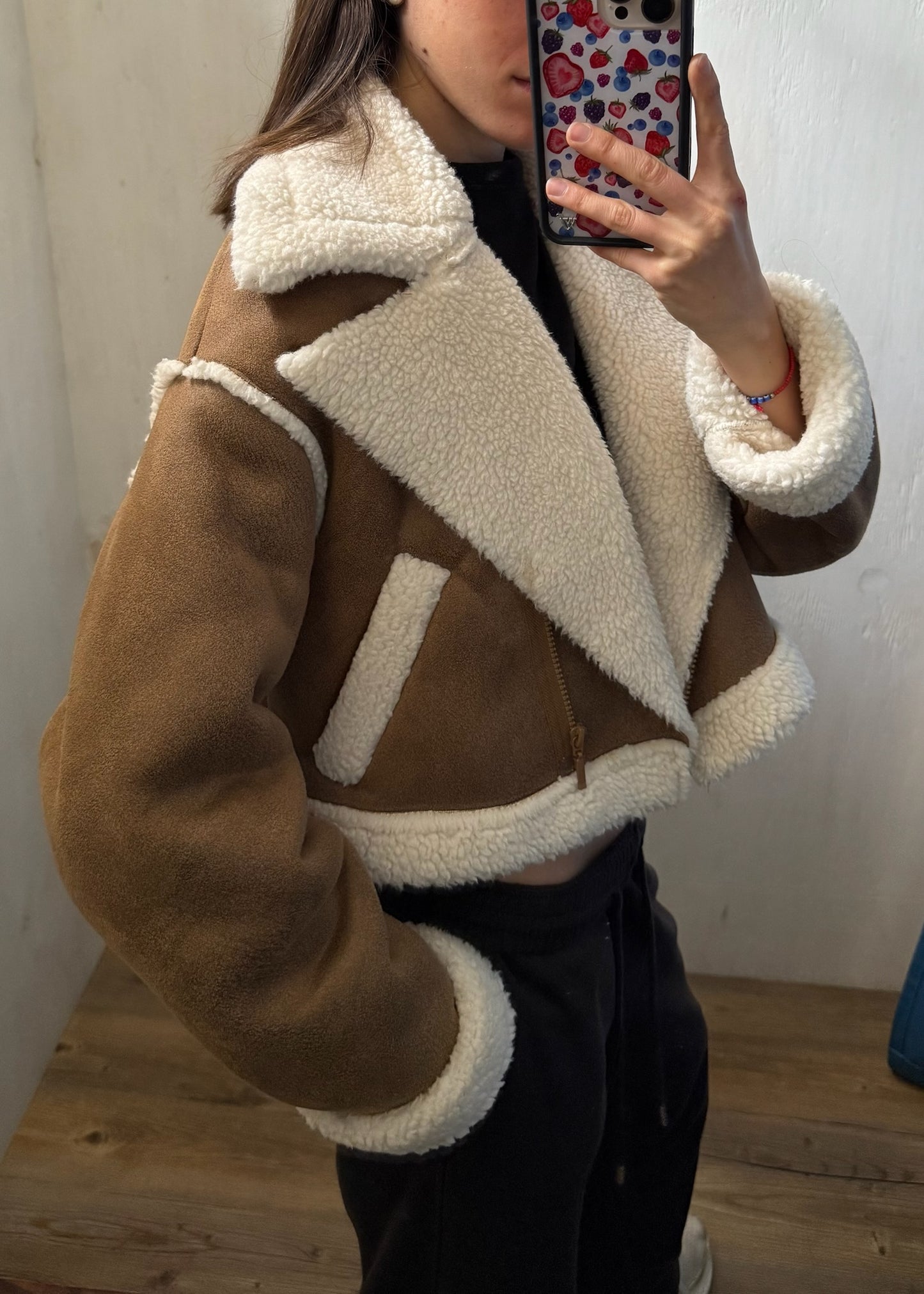 CHAMARRA CAMELLO FURRY CROPPED