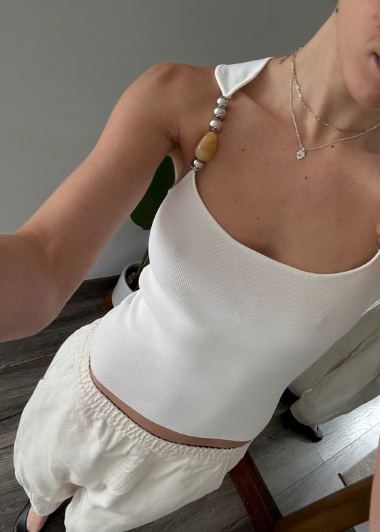 TOP BLANCO CON PIEDRITAS