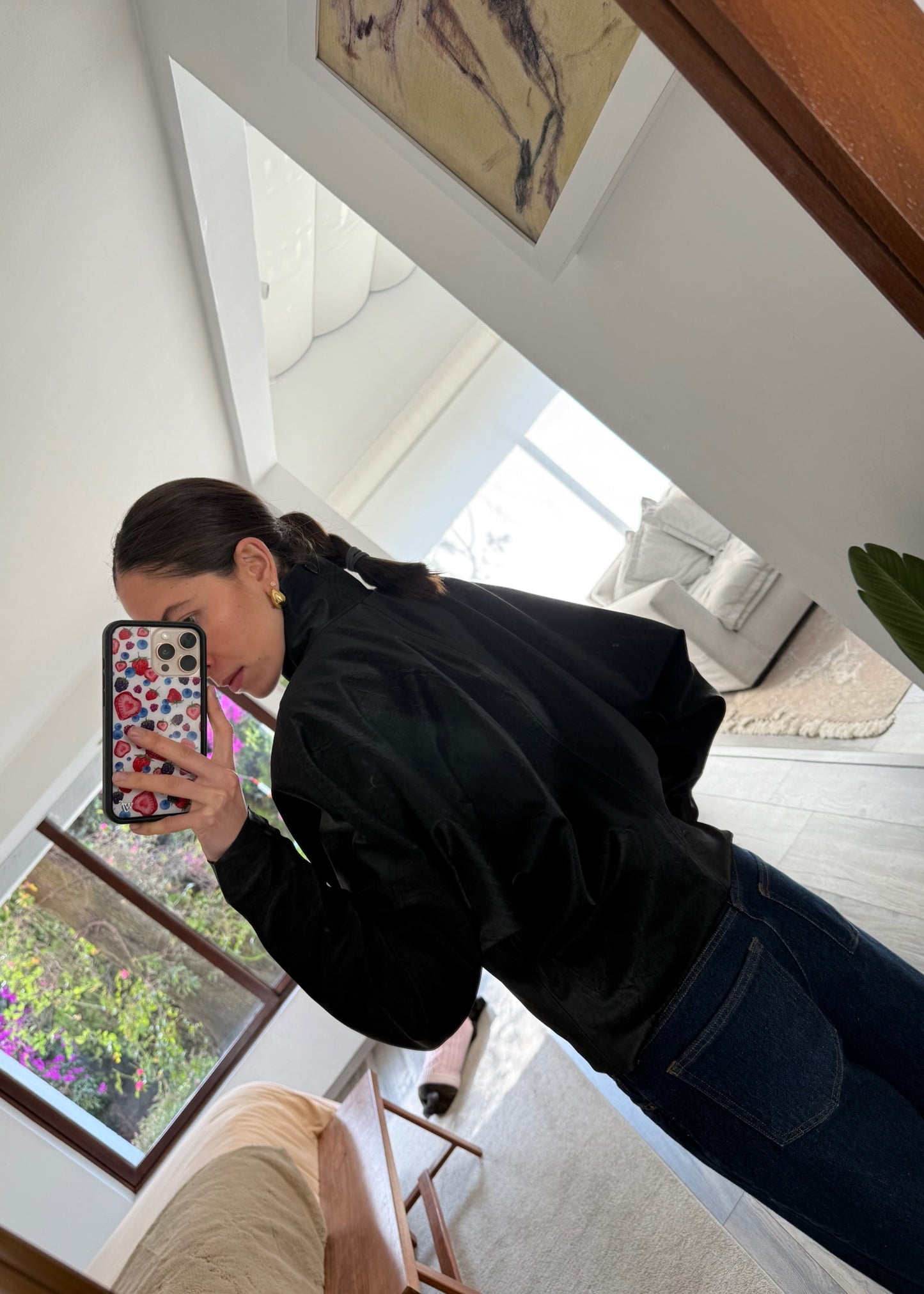 BLUSA CON CUELLO DE FAUX LEATHER