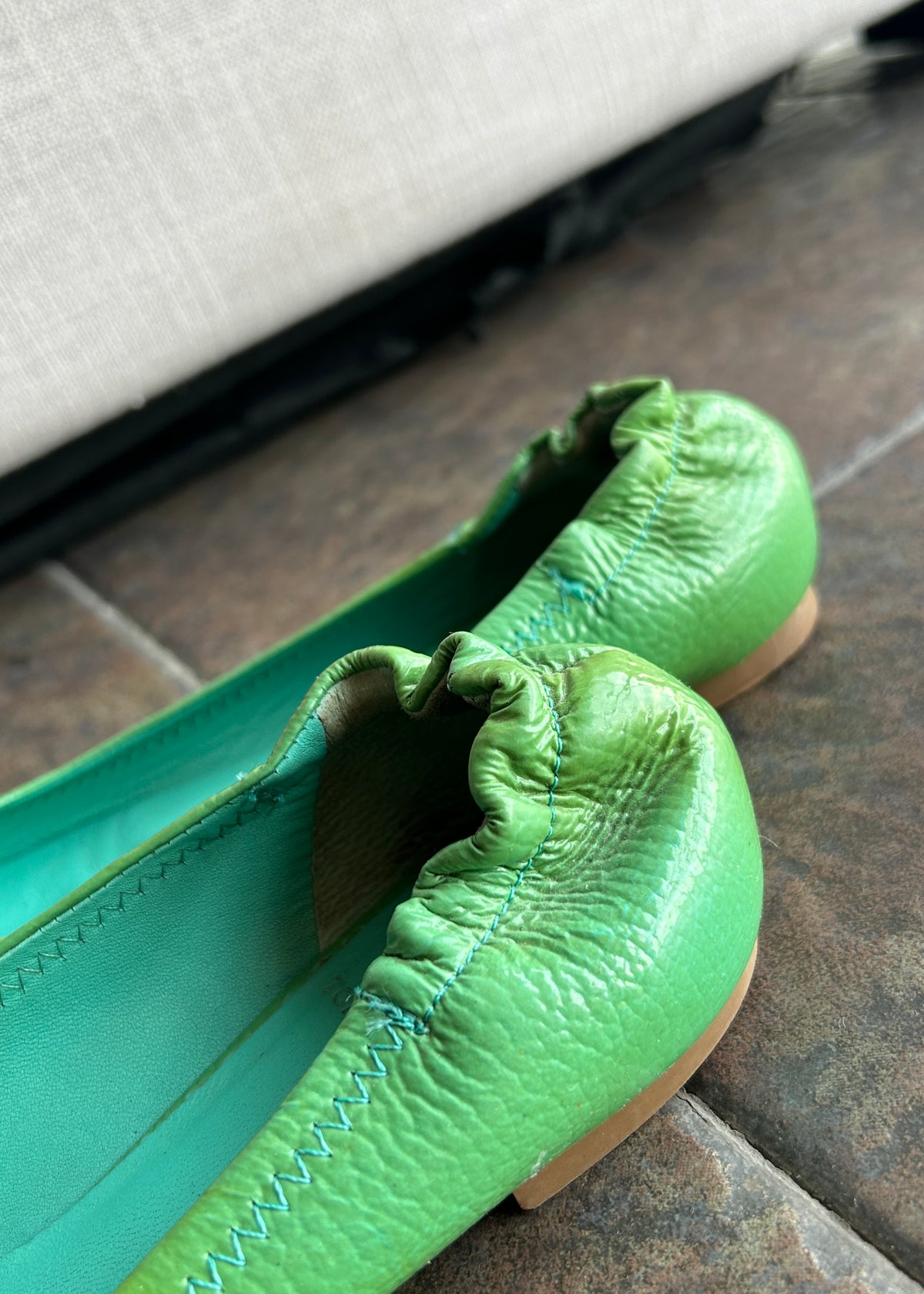 TORY BURCH GREEN FLATS