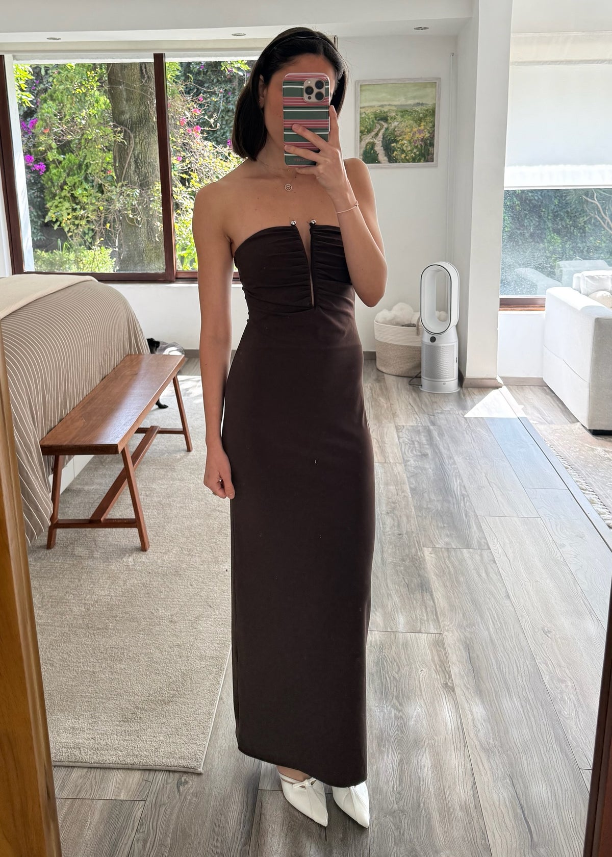 VESTIDO MINI STRAPLESS CAFÉ
