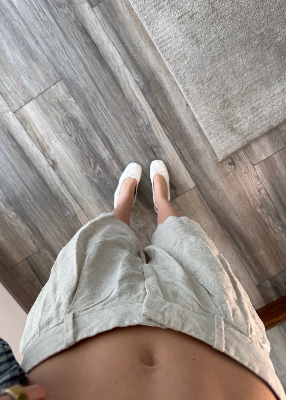 BERMUDAS DE LINO BEIGE