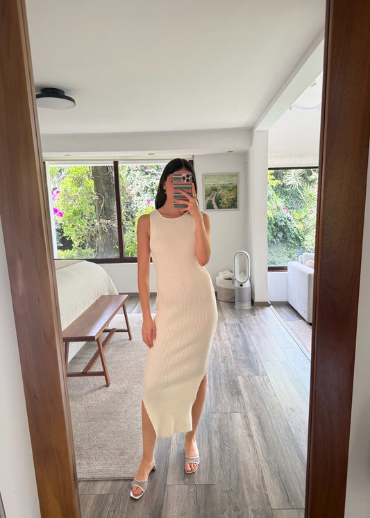 VESTIDO DE KNIT ESPALDA ABIERTA BLANCO