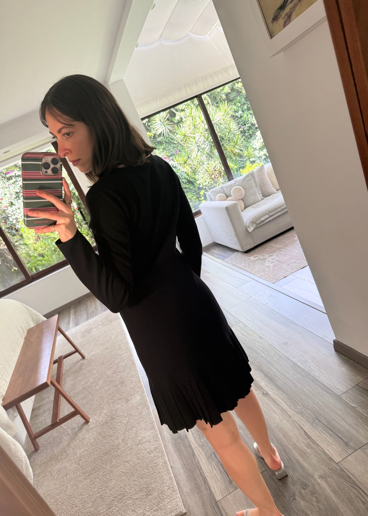 VESTIDO DE KNIT NEGRO MINI