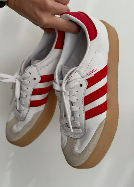 TENIS SAMBA BLANCO CON ROJO