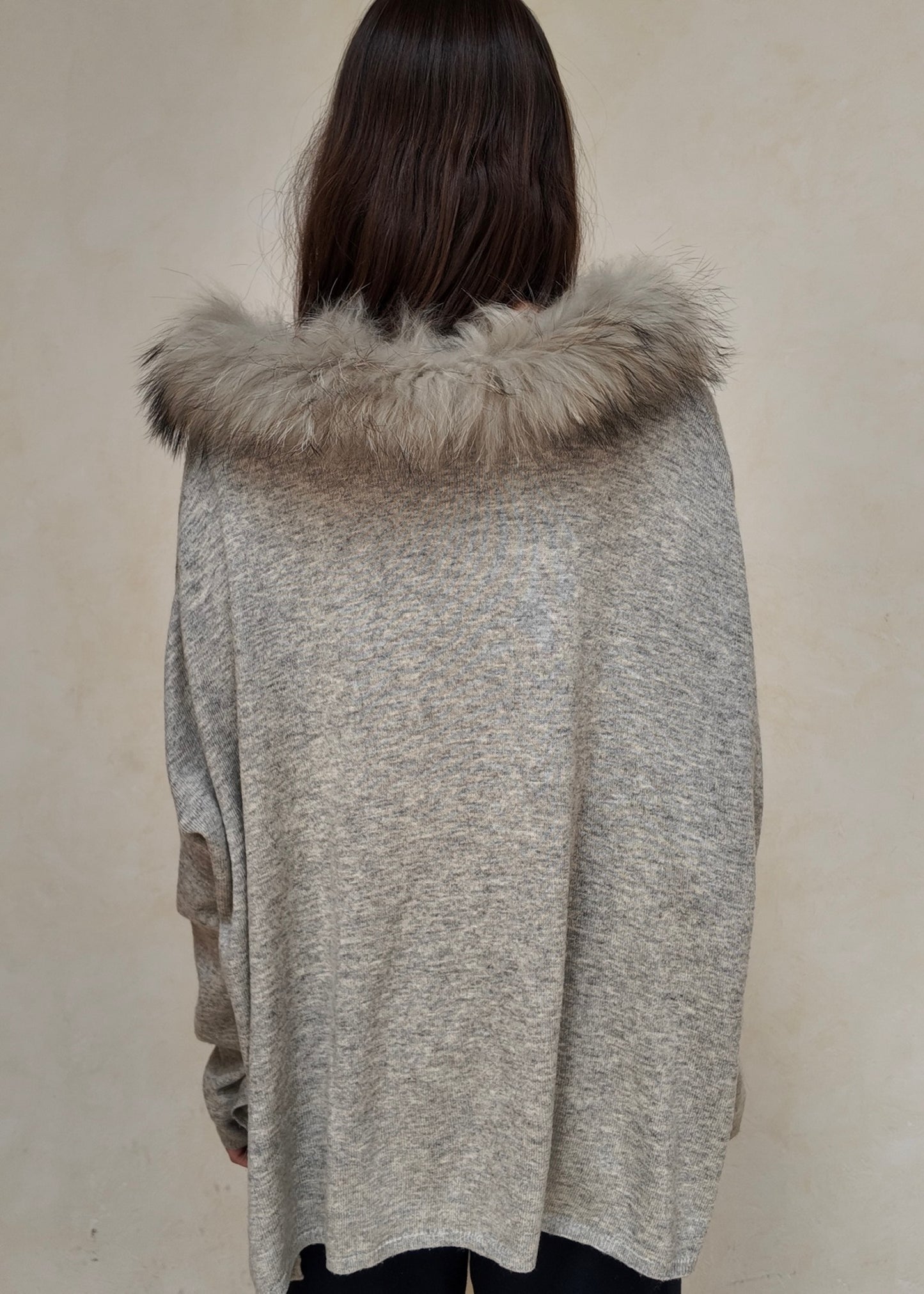 CREWNECK CUELLO PELUCHE