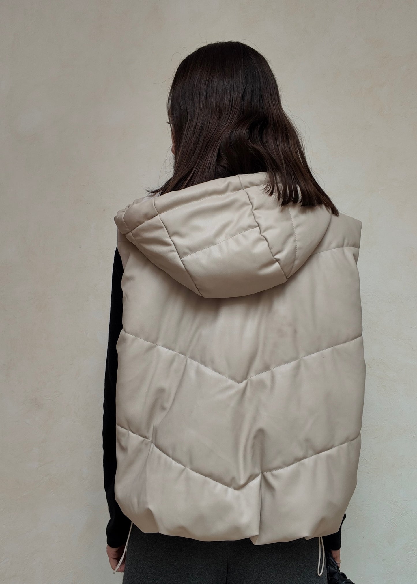 CHALECO PUFFER BEIGE