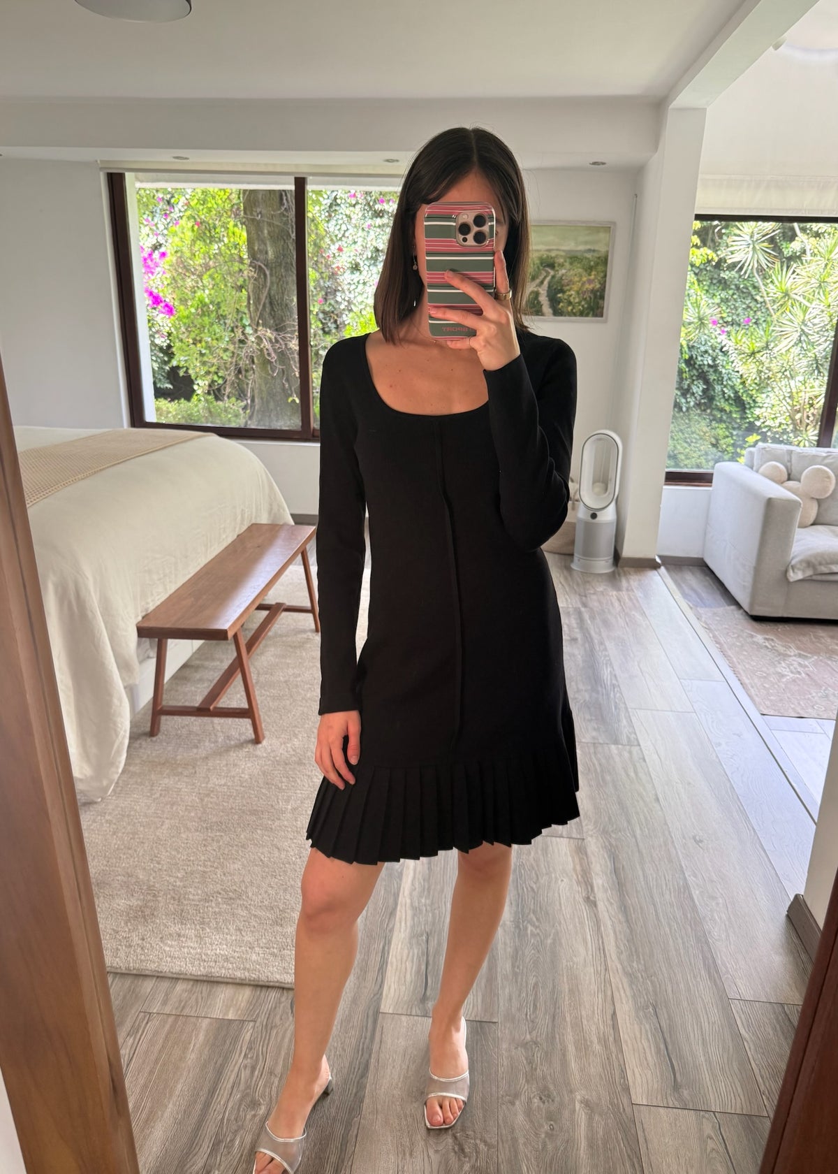 VESTIDO DE KNIT NEGRO MINI