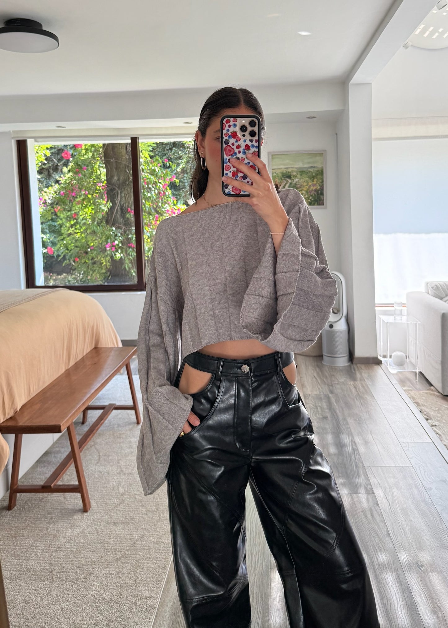 SUÉTER CROPPED GRIS