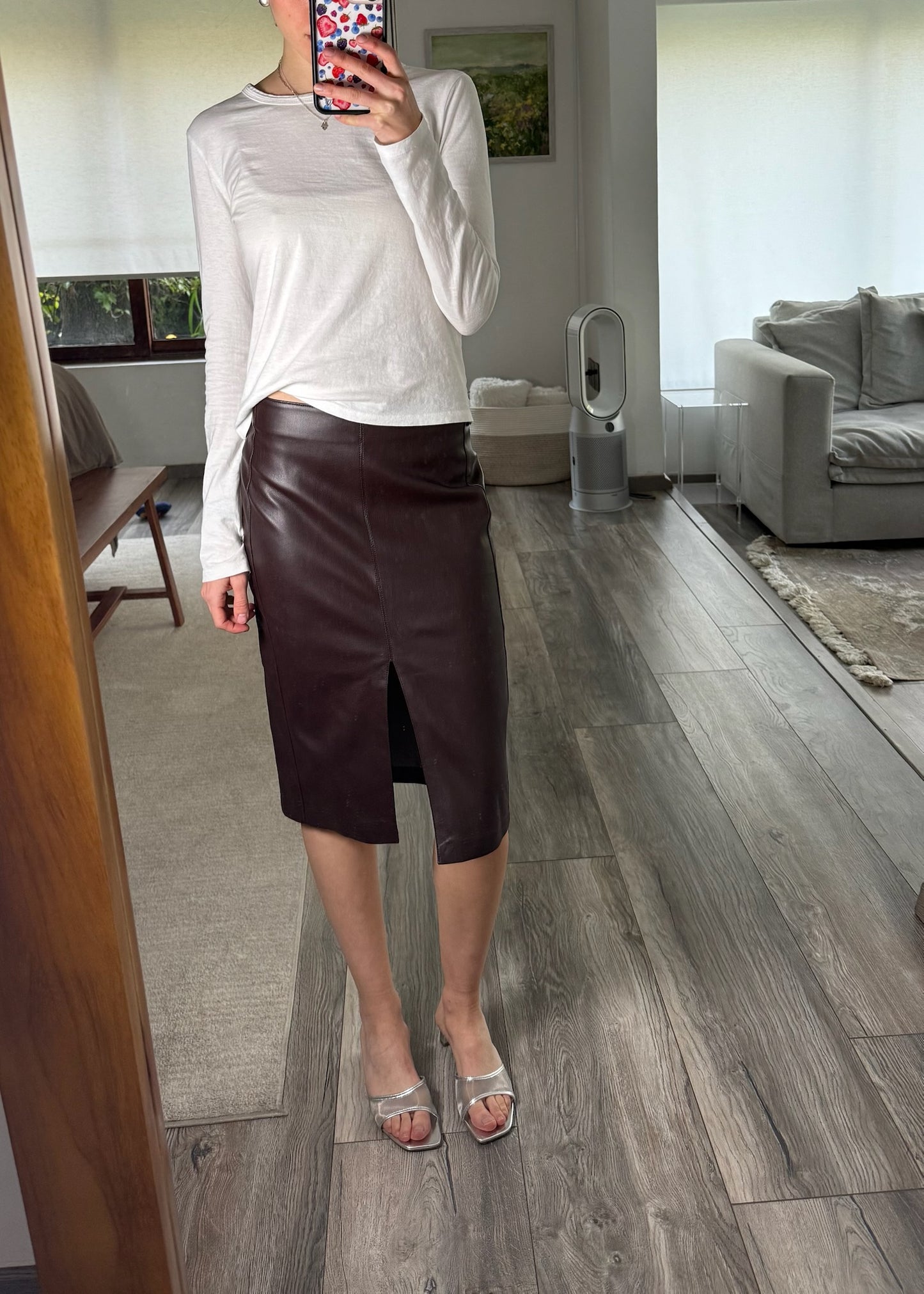 FALDA MIDI DE FAUX LEATHER CHOCOLATE