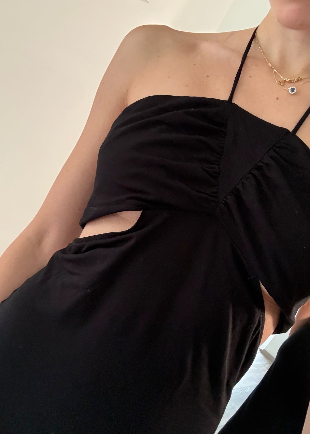 VESTIDO CUT OUTS MIDI