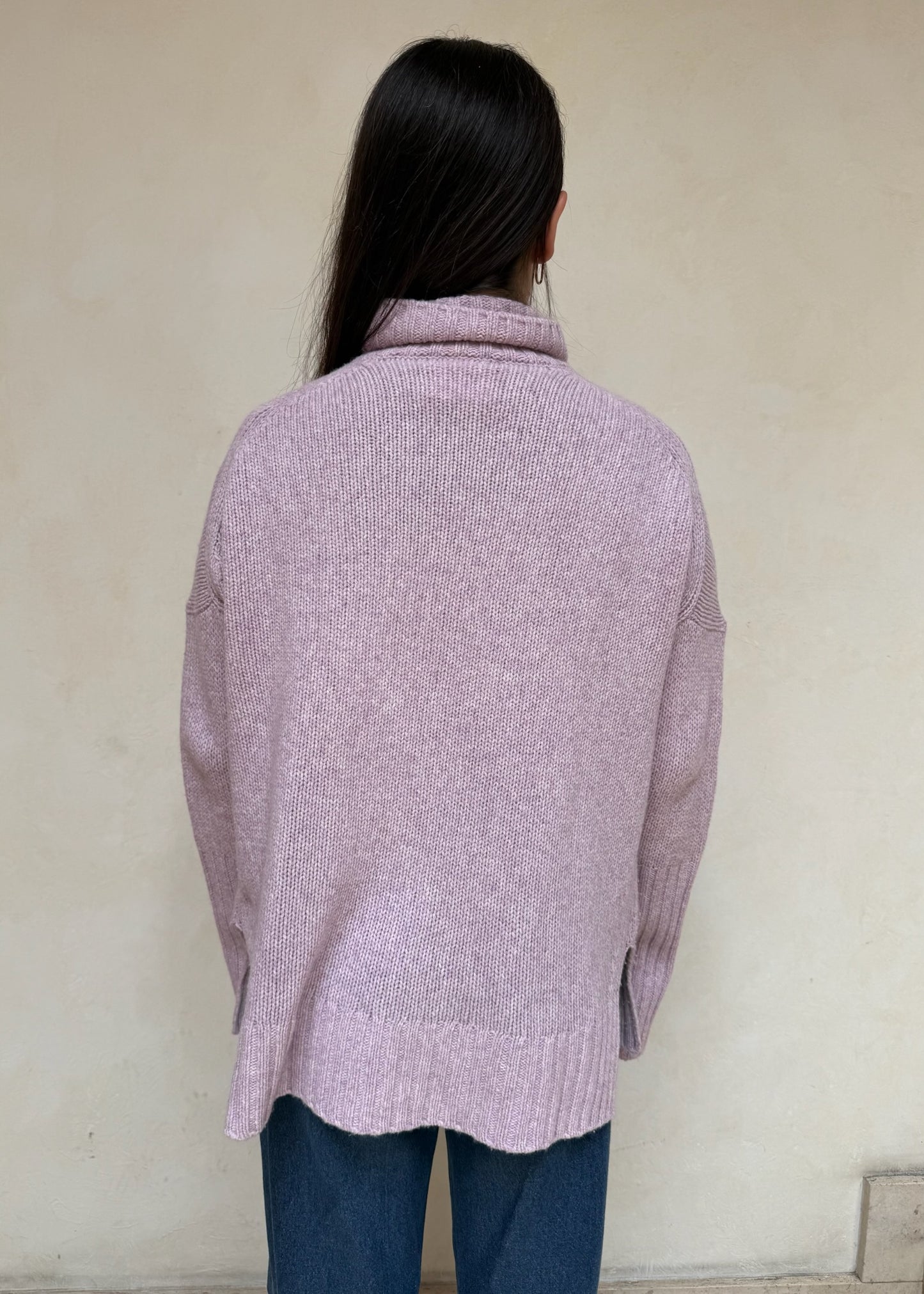 SUÉTER CUELLO ALTO LOVE