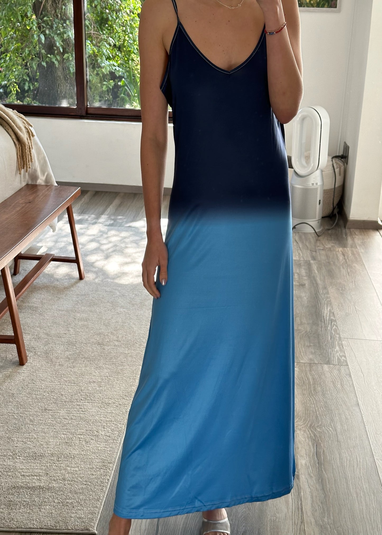 VESTIDO SUELTO CON AZUL DEGRADADO