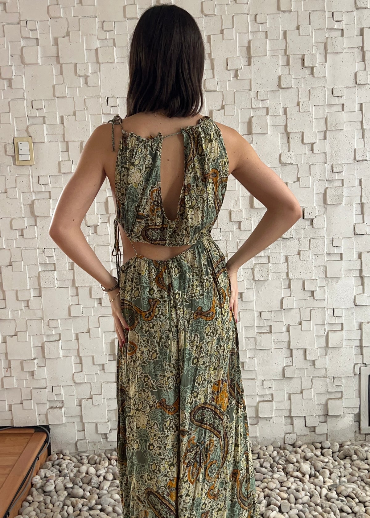 VESTIDO ASIMÉTRICO FLOREADO