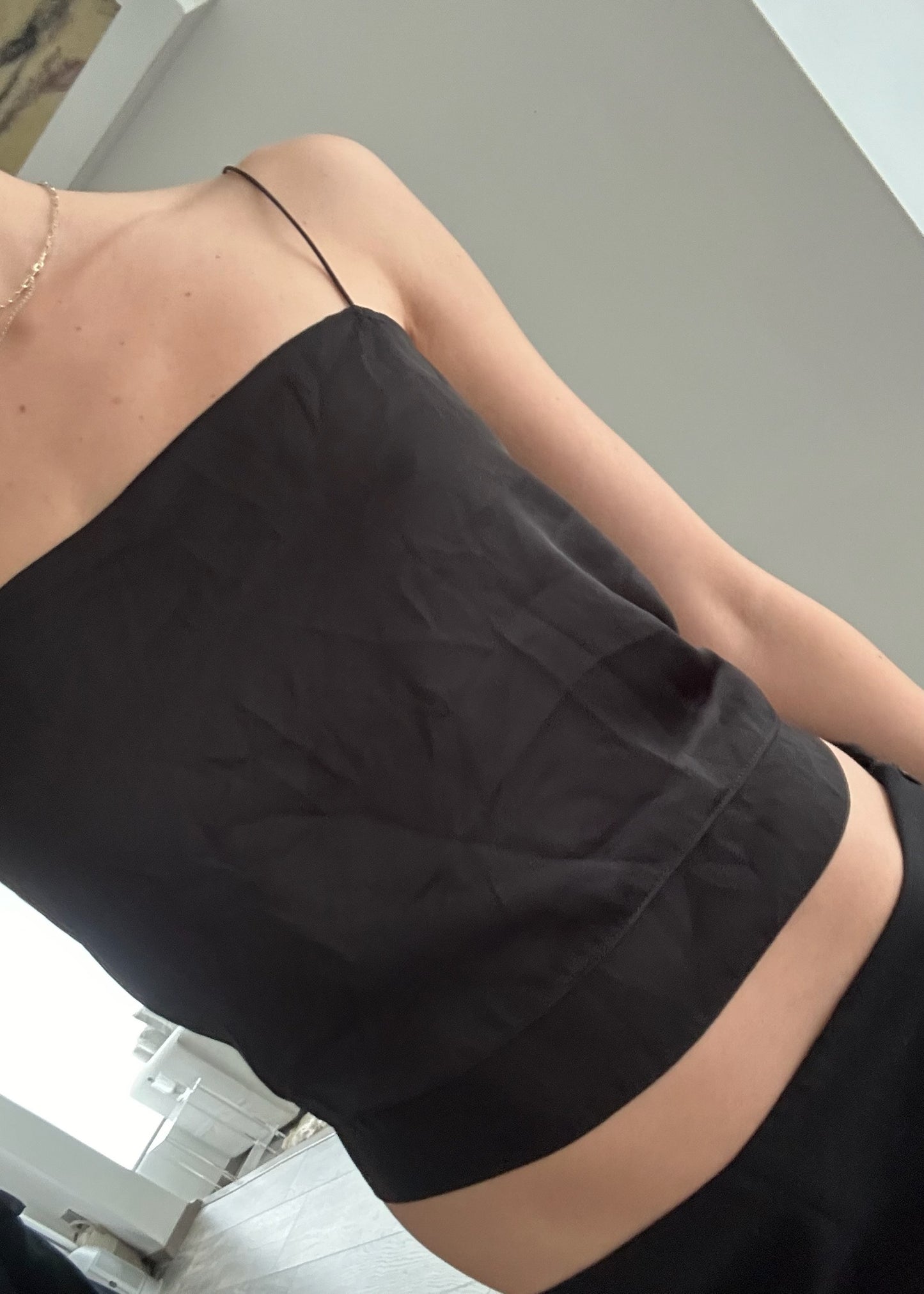 SLIP TOP BACKLESS