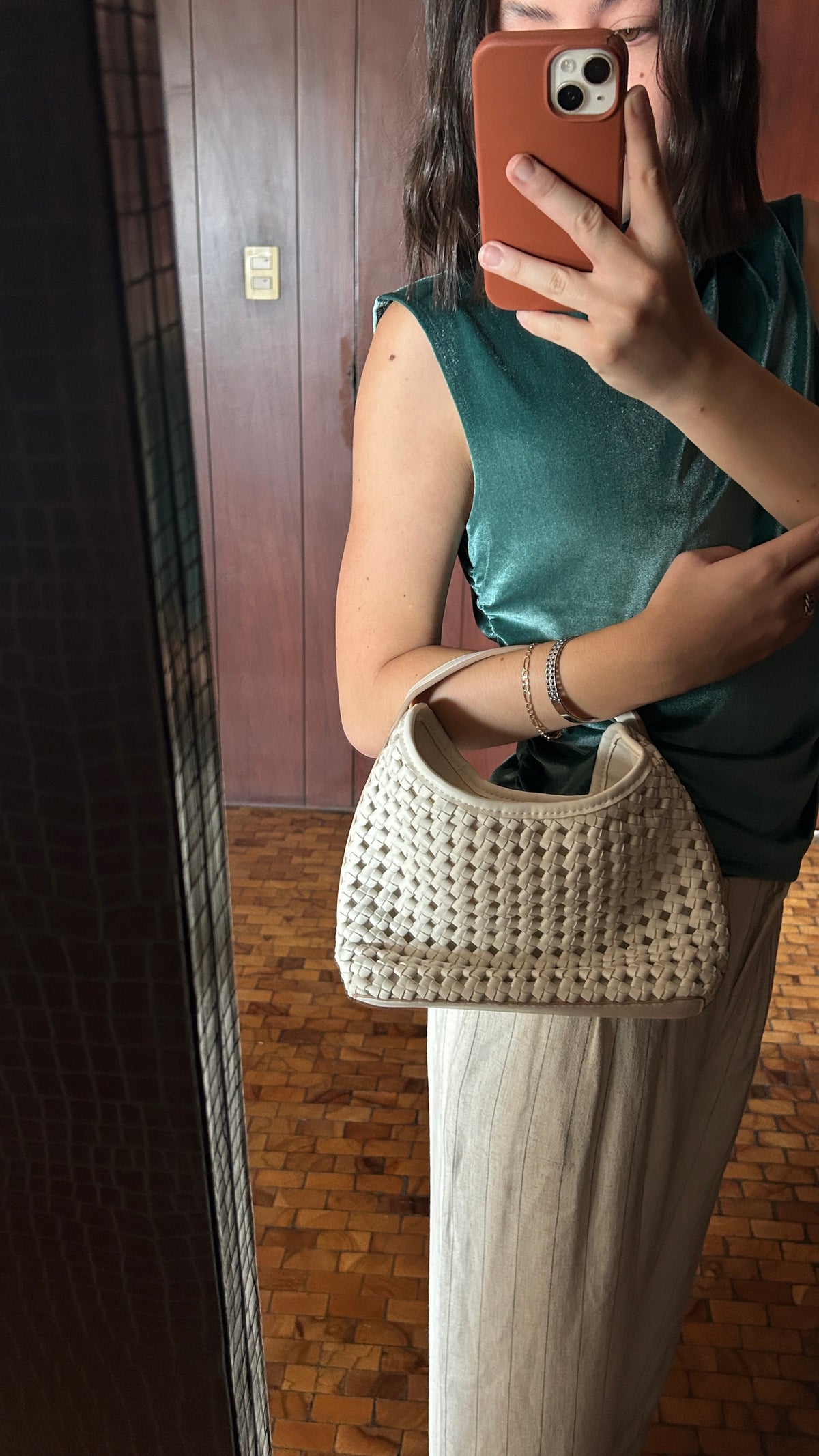 MINI BOLSA DE TEJIDO ENTRELAZADO